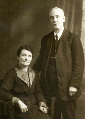 DUNBAR, John & Isabella : c1924