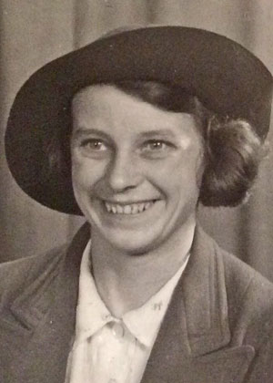 BERRY, Kathleen Sarah (1918-2005)